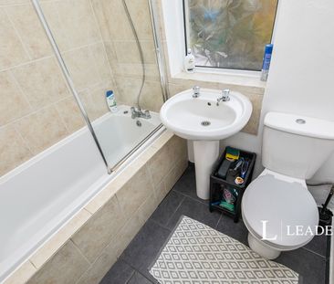 3 bedroom house to rent Grindon Crescent, Nottingham, NG6 - Photo 2