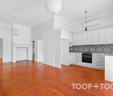 Character Home in prime location! - Photo 6