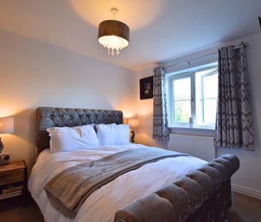 4 bedroom terraced house to rent - Photo 3