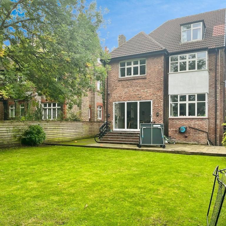 5 bedroom detached house to rent - Photo 1