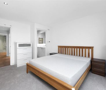 3 bedroom apartment to rent - Photo 6