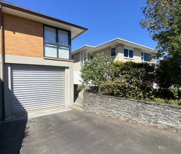 Modern One-Bedroom Flat in Stoke - Photo 3
