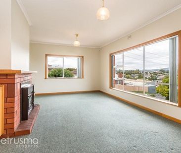 Spacious Family home - Photo 4