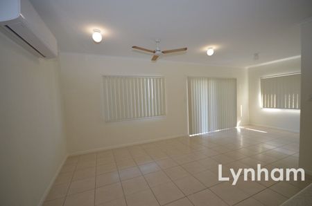 12 Rodeo Drive MOUNT LOUISA QLD 4814 - Photo 4