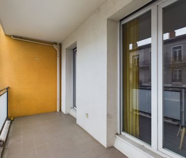 Location Appartement 3 pièces 73m² VILLEURBANNE 69100 - Photo 6