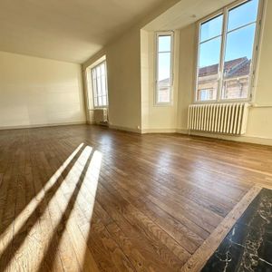 Location Appartement 4 pièces 105m² AVIGNON 84000 - Photo 2