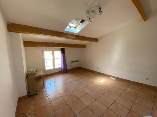 Location Appartement 3 pièces 47m² ST MAXIMIN LA STE BAUME 83470 - Photo 1