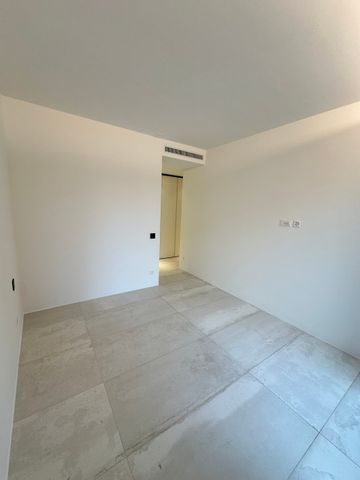 MODERNO ED ELEGANTE APPARTAMENTO - Photo 4