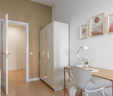 Room in a shared 8-bedroom apartment for rent in Goya - Photo 6