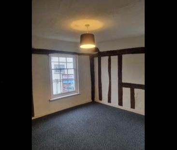 3 bedroom flat to rent - Photo 2