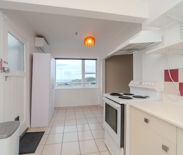 16 Marewa Road, Hataitai - Photo 5