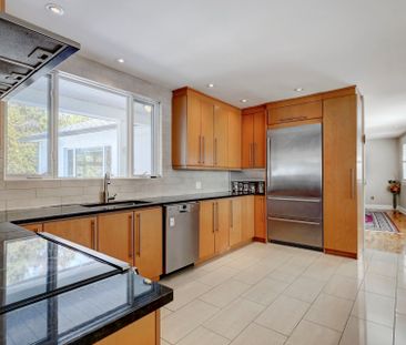 354 Boul. Beaconsfield - Photo 1