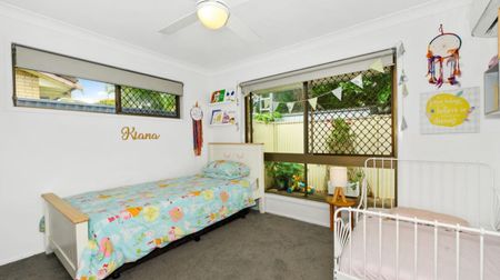 1/9 Peacock Place, Burleigh Waters QLD 4220 - House For Rent | Domain - Photo 3