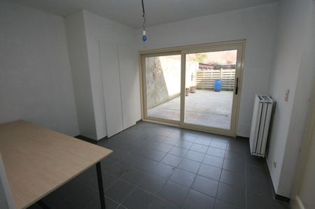 PRACHTIGE BEL-ETAGE MET GARAGE TE HARELBEKE - Foto 3