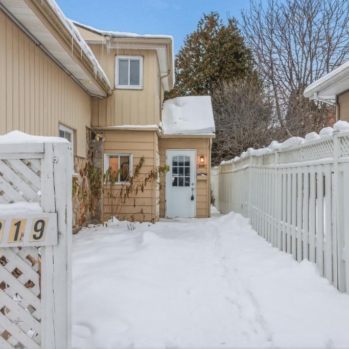 🏡 4 ½ à louer – Vaudreuil-Dorion ( 2 Stationnements) - Photo 1