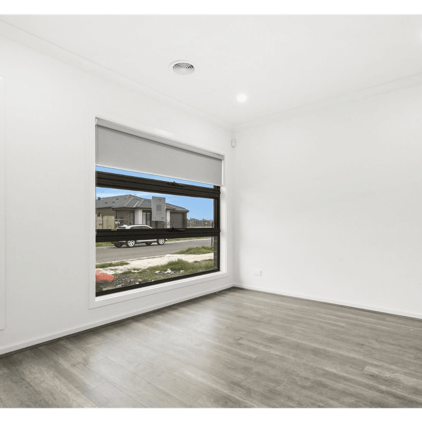 Modern, Low-Maintenance & Perfectly Positioned Living in Prime Tarneit Location - Photo 1