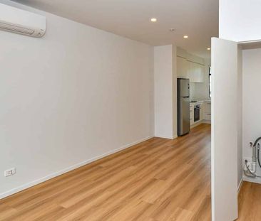 Henderson, 2 bedrooms - Photo 1