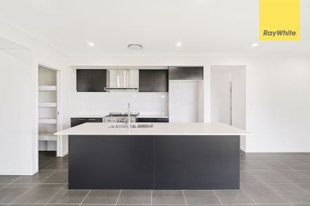 Modern Four Bedroom Single Level Home - Photo 3