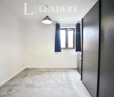 2 bedroom apartment to rent Canvey Walk, Chelmsford, Essex, CM1 - Photo 4