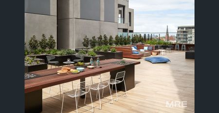 Resort style living awaits - Photo 2