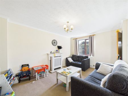 Eaton Close, Beeston, Nottingham, NG9 - Photo 3