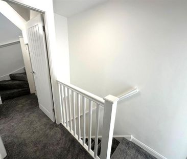 2 bedroom maisonette to rent - Photo 4