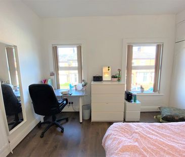 4 Bed Terraced House, Whitby Road, M14 - Photo 5