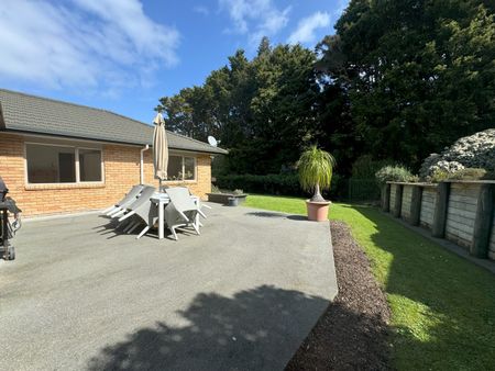 Executive Home in Pukenui Estate - Photo 5
