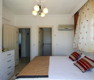 Rymlig villa med 4 sovrum och pool i Mugla Fethiye - Photo 4