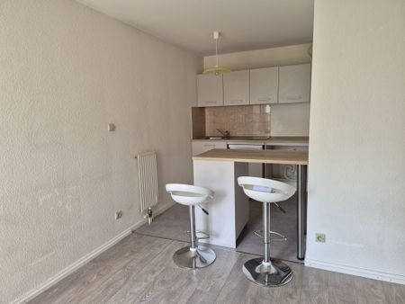 Location Appartement 1 pièce 28m² DIJON 21000 - Photo 2