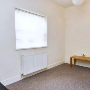 1 bedroom house to rent - Photo 2