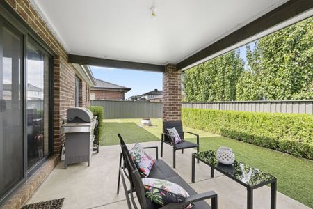 8 Yates St, Lucas VIC 3350 - Photo 4