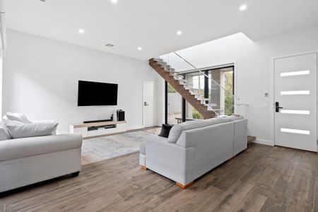 Fantastic Family Home on First - Photo 3