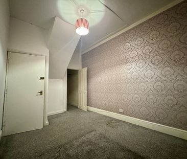4 Bedroom - Photo 5