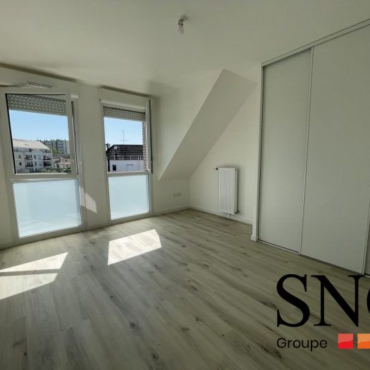 T3 AVEC BALCON ET PARKING - Photo 1