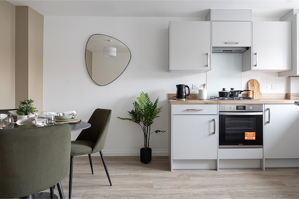 3 bedroom semi-detached house to rent - Photo 1