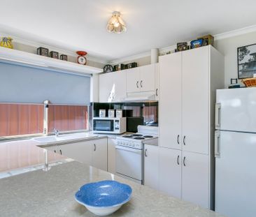 21 Lynton Ave, Mitchell Park SA 5043 - House For Rent | Domain - Photo 6