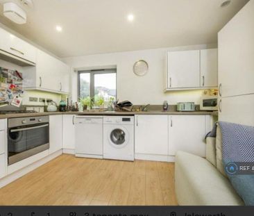 2 bedroom flat to rent - Photo 5
