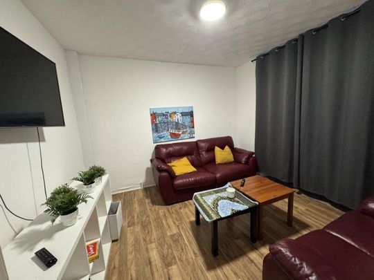 Tennyson Road, Southampton - Photo 1