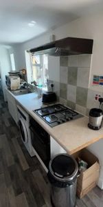 1 bedroom House To Rent - Photo 3