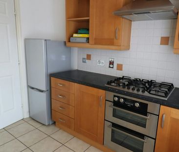 Flat to rent on - Photo 1