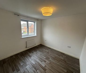 3 bedroom semi-detached house to rent - Photo 2