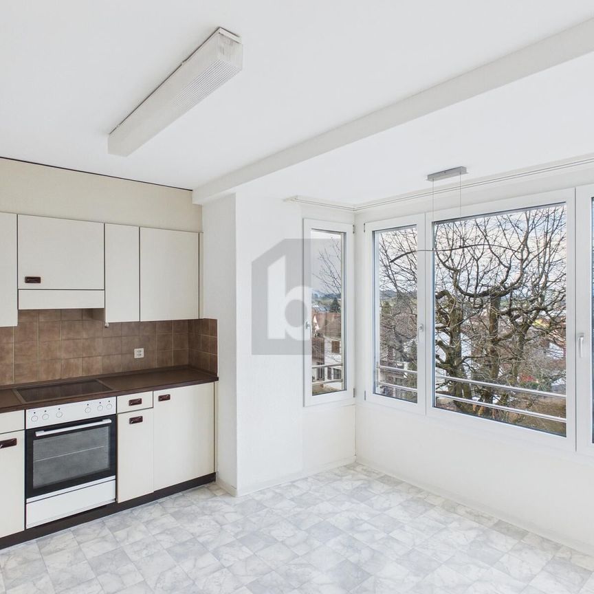 INVITING, LIGHT-FLOODED WITH GARDEN VIEW - Foto 1