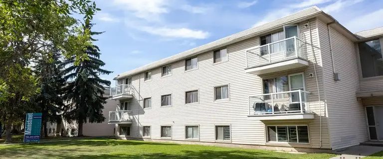 Westmore Apartments | 10820 114 Street NW, Edmonton - Photo 1