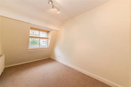 2 bedroom flat in Bloomsbury - Photo 5