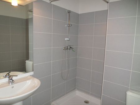 Location Appartement 2 pièces 38m² MONTPELLIER 34070 - Photo 5