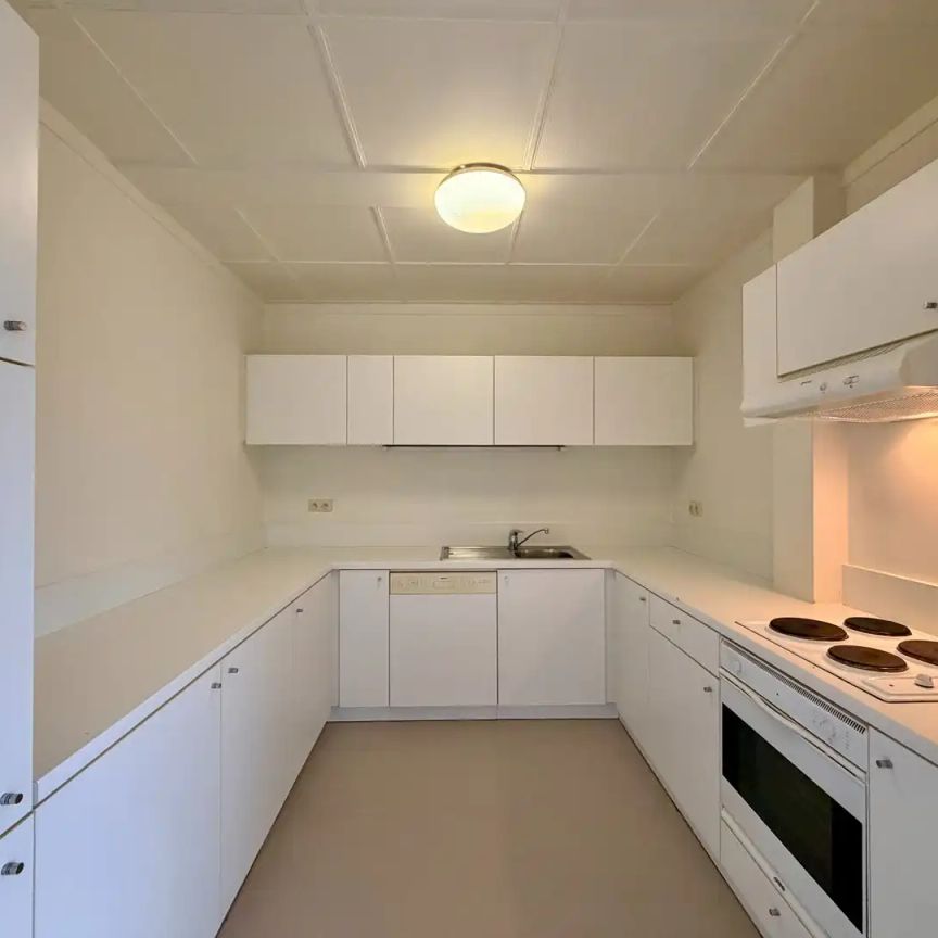 Recent opgefrist appartement met 2 slaapkamers te Gits! - Photo 1