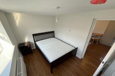 Apt 12 St Ives Court, 27-29 Malone Avenue, Belfast BT9 6EP - Photo 5