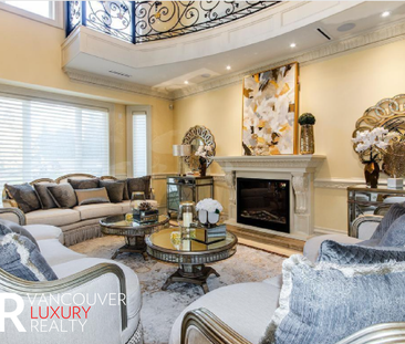 House in Surrey, BC - Photo 1