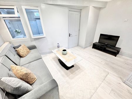 1 Bed Flat, Mountgrove Road, N5 - Photo 2